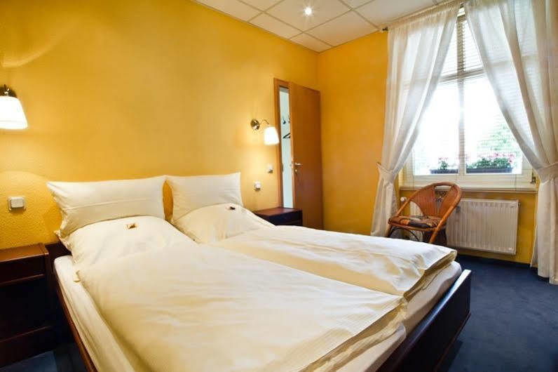 Landhotel Zum Pottkuchen 칼베 외부 사진