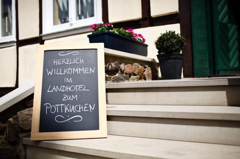 Landhotel Zum Pottkuchen 칼베 외부 사진